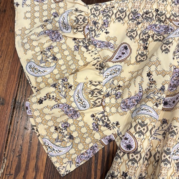 Entro NWT tasseled Paisley Dress Sz Medium Flutter Sleeve Ruffle - Picture 9 of 13